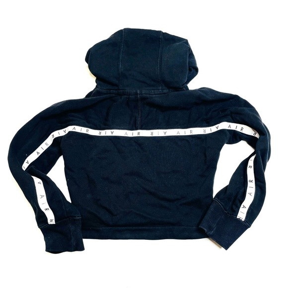 NIKE Air Girl’s Black Cropped Swoosh Logo Graphic Pullover Hoodie Size XS - Picture 6 of 8